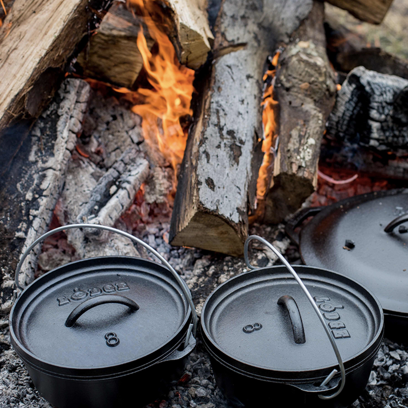 Lodge Cast Iron 8 Inch / 2 Quart Cast Iron Camp Dutch Oven